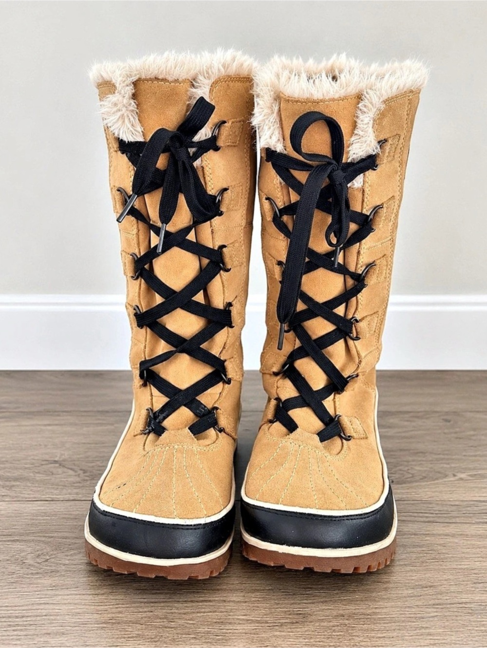 Sorel Tofino Women’s Waterproof Tall Snow Boots Tan Black Faux Fur Suede 9.5